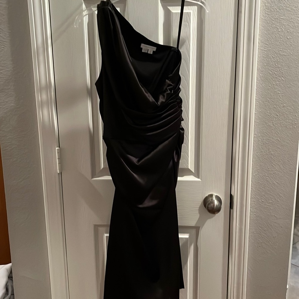 Black London Times one shoulder dress size 8